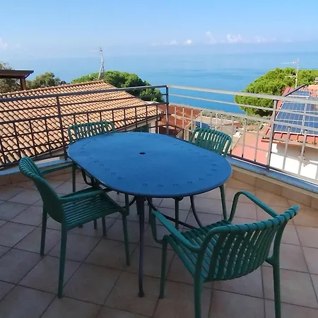 Vista Mare Con Terrazzo *